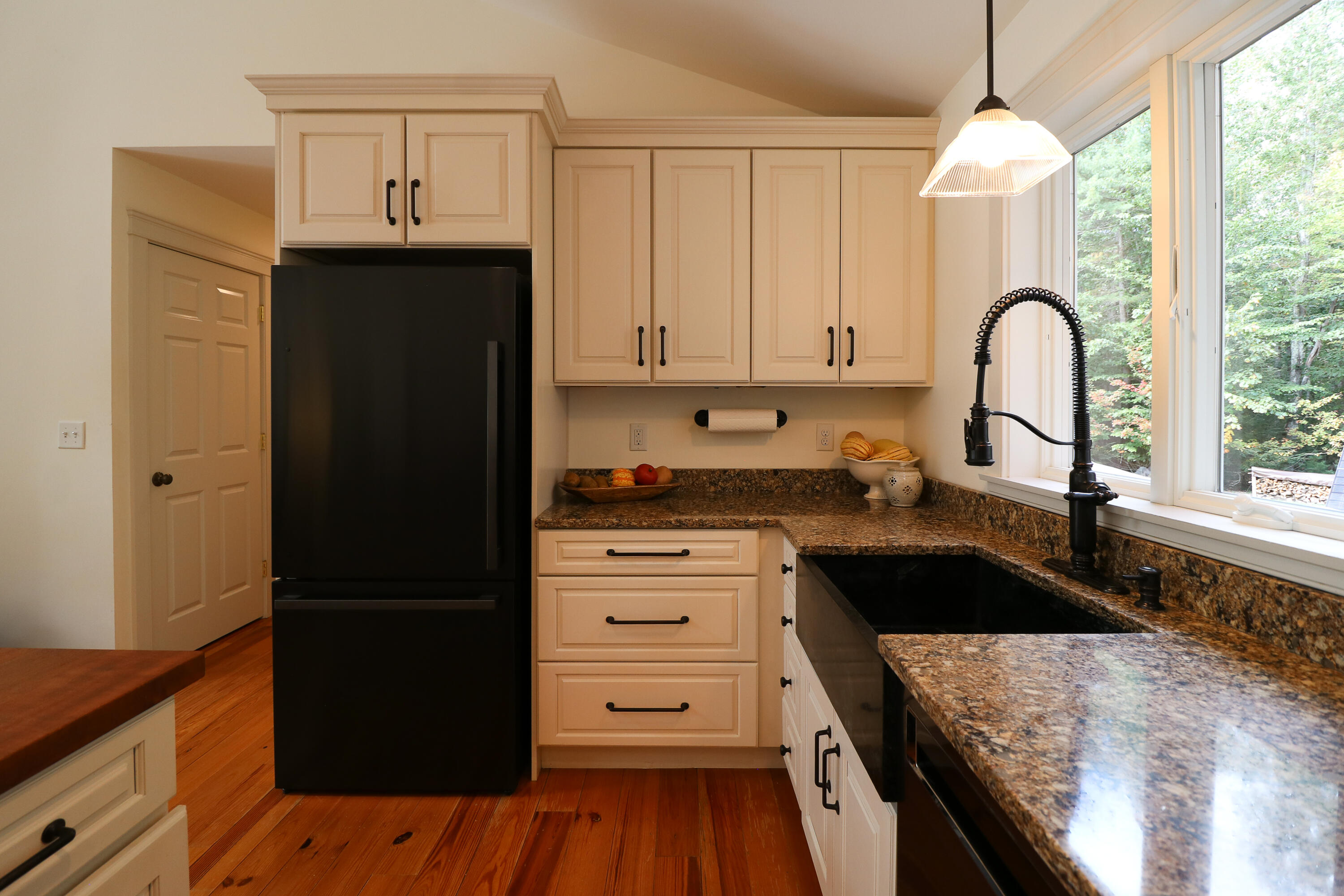 21 Adams Lane Ogunquit, ME 03907 - Photo 18 of 71 21AdamsLaneListingPhotos (46 of 78)