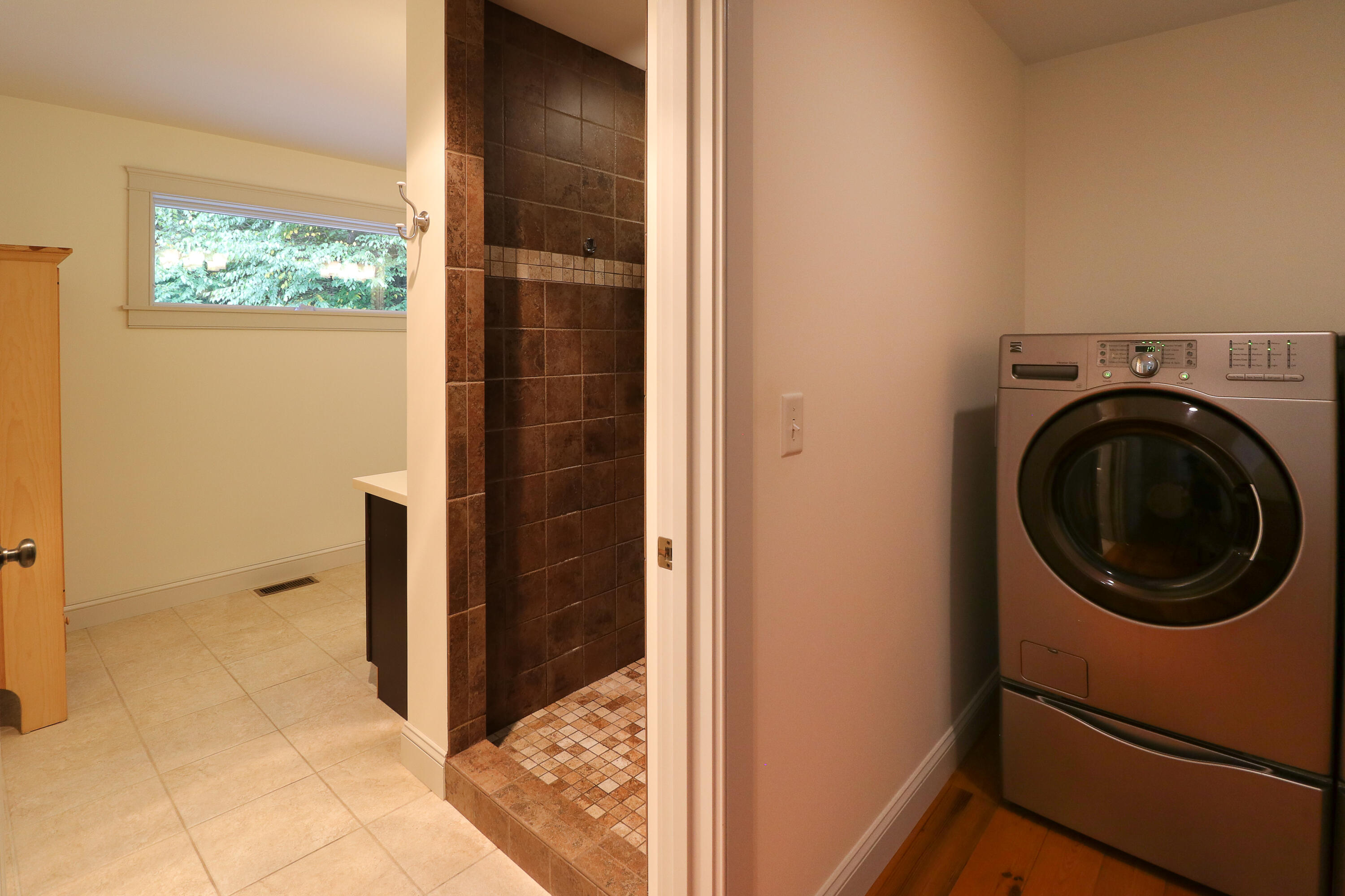 21 Adams Lane Ogunquit, ME 03907 - Photo 30 of 71 21AdamsLaneListingPhotos (20 of 78)