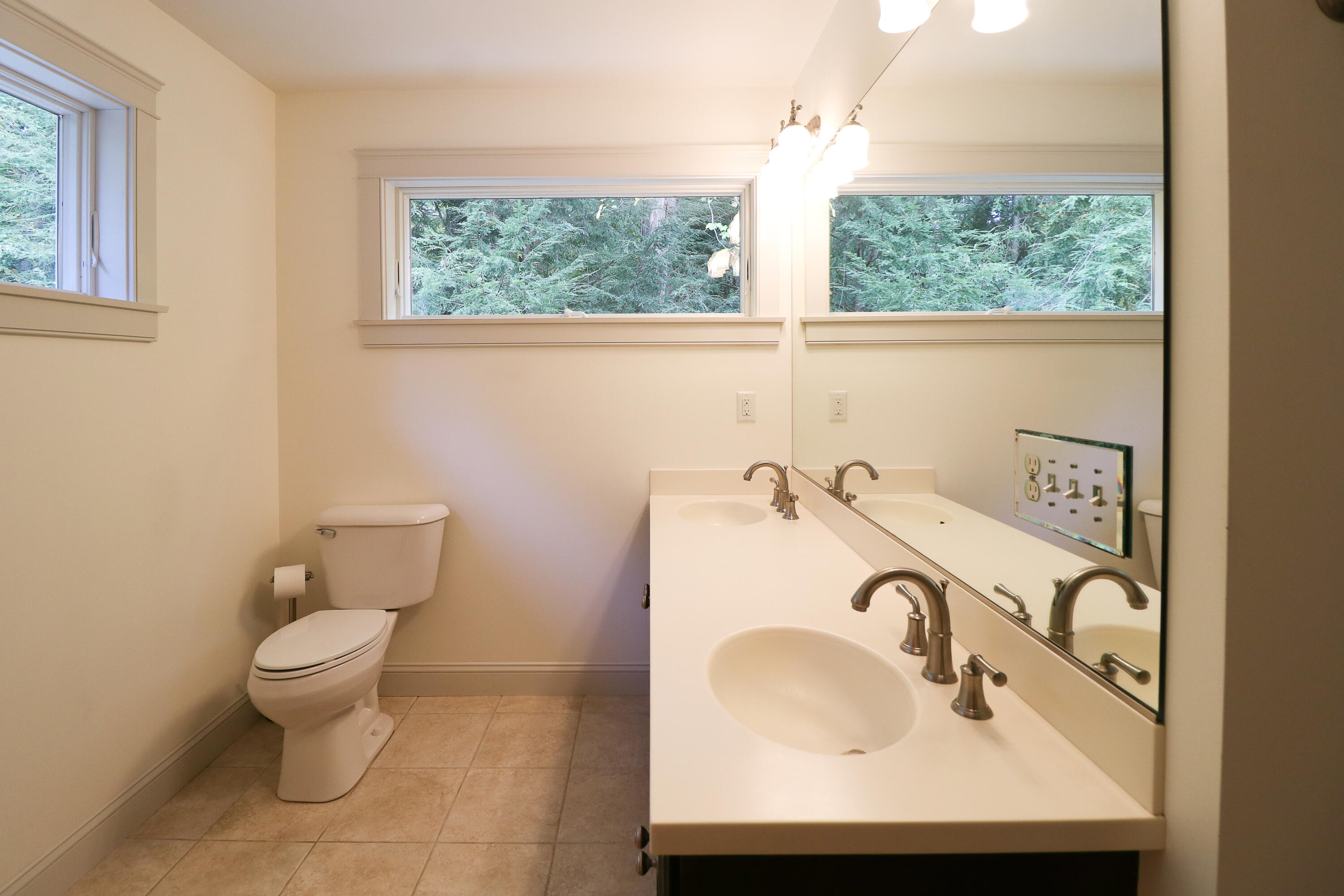 21 Adams Lane Ogunquit, ME 03907 - Photo 32 of 71 21AdamsLaneListingPhotos (21 of 78)