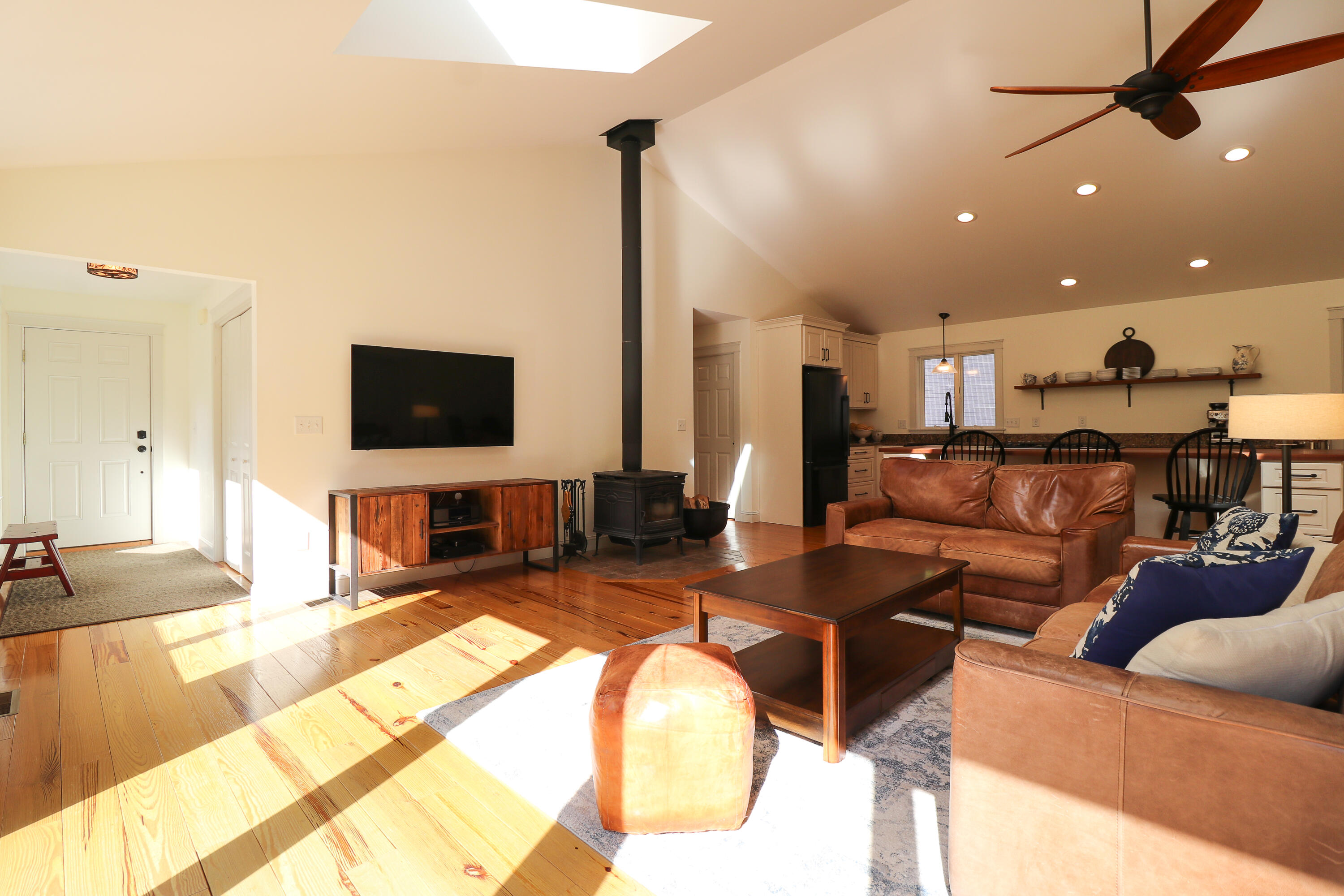 21 Adams Lane Ogunquit, ME 03907 - Photo 7 of 71 21AdamsLaneListingPhotos (57 of 78)