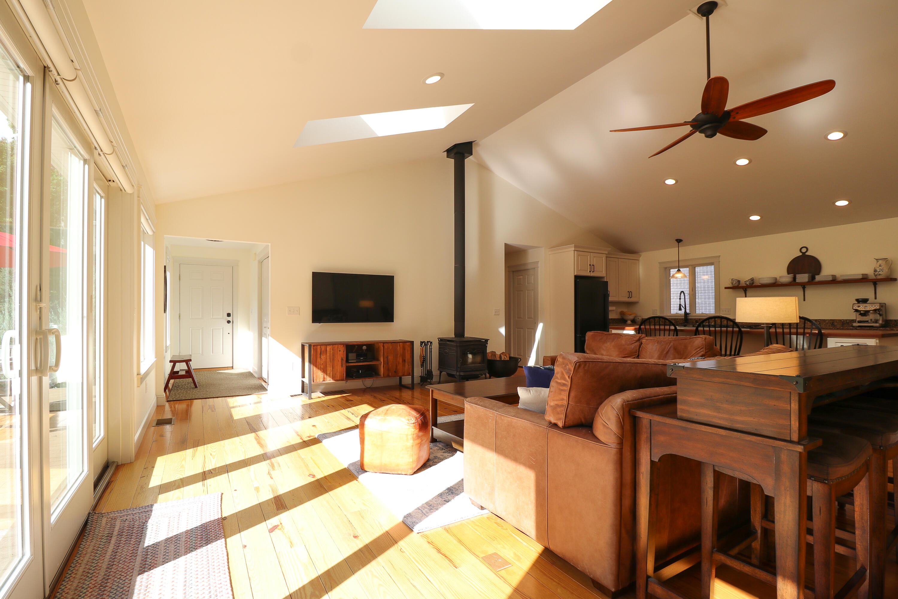 21 Adams Lane Ogunquit, ME 03907 - Photo 9 of 71 21AdamsLaneListingPhotos (58 of 78)