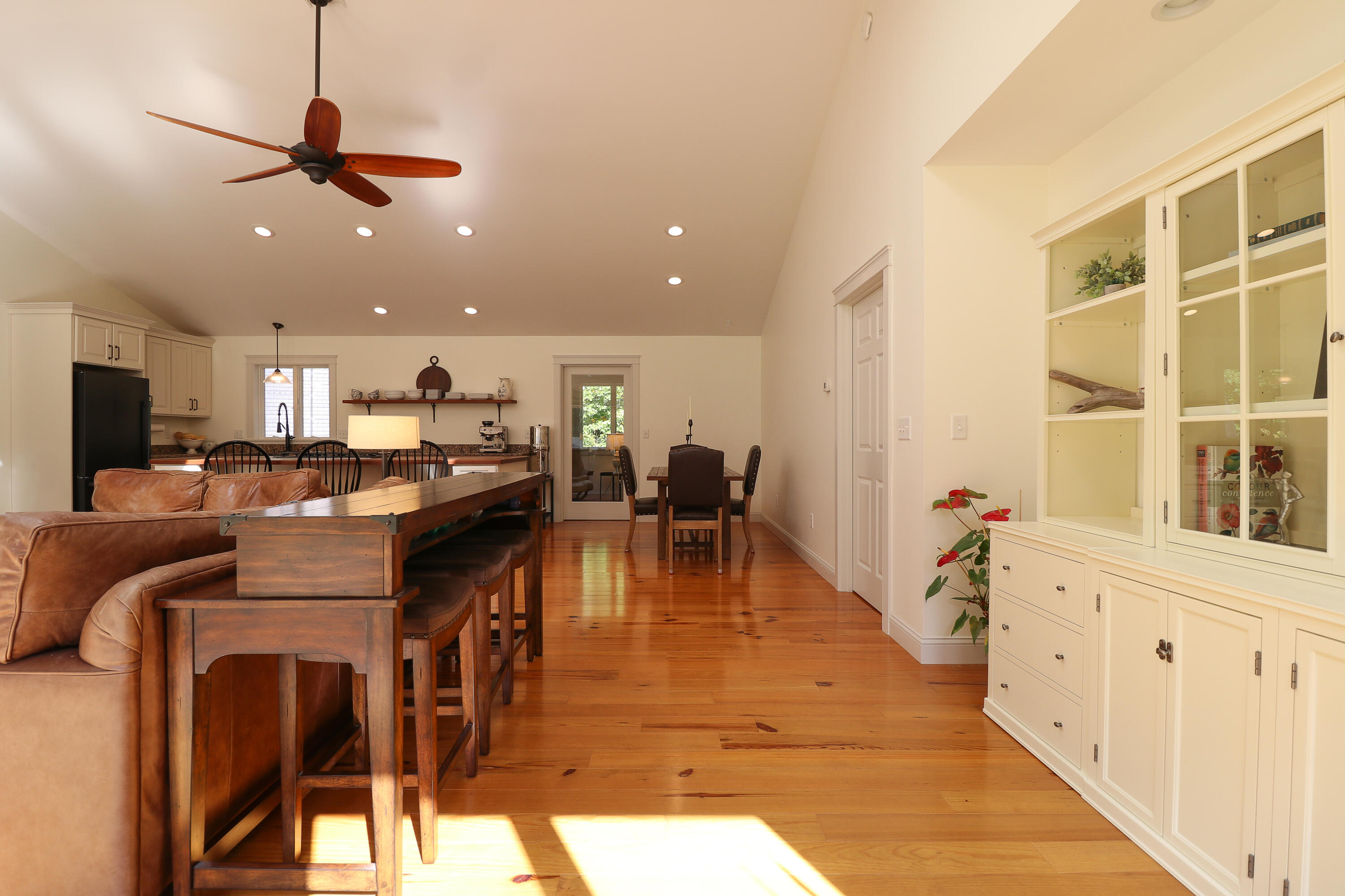 21 Adams Lane Ogunquit, ME 03907 - Photo 10 of 71 21AdamsLaneListingPhotos (56 of 78)