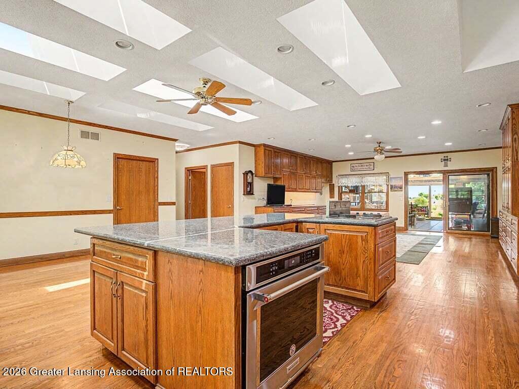 3555 North Cochran Road Charlotte, MI 48813 - Photo 25 of 121 Main Kitchen