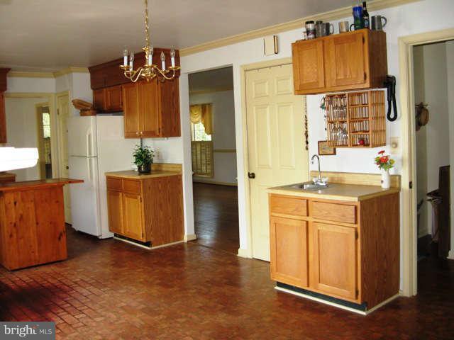 562 Plainview Road Kinsale, VA 22488 - Photo 8 of 30 Kitchen