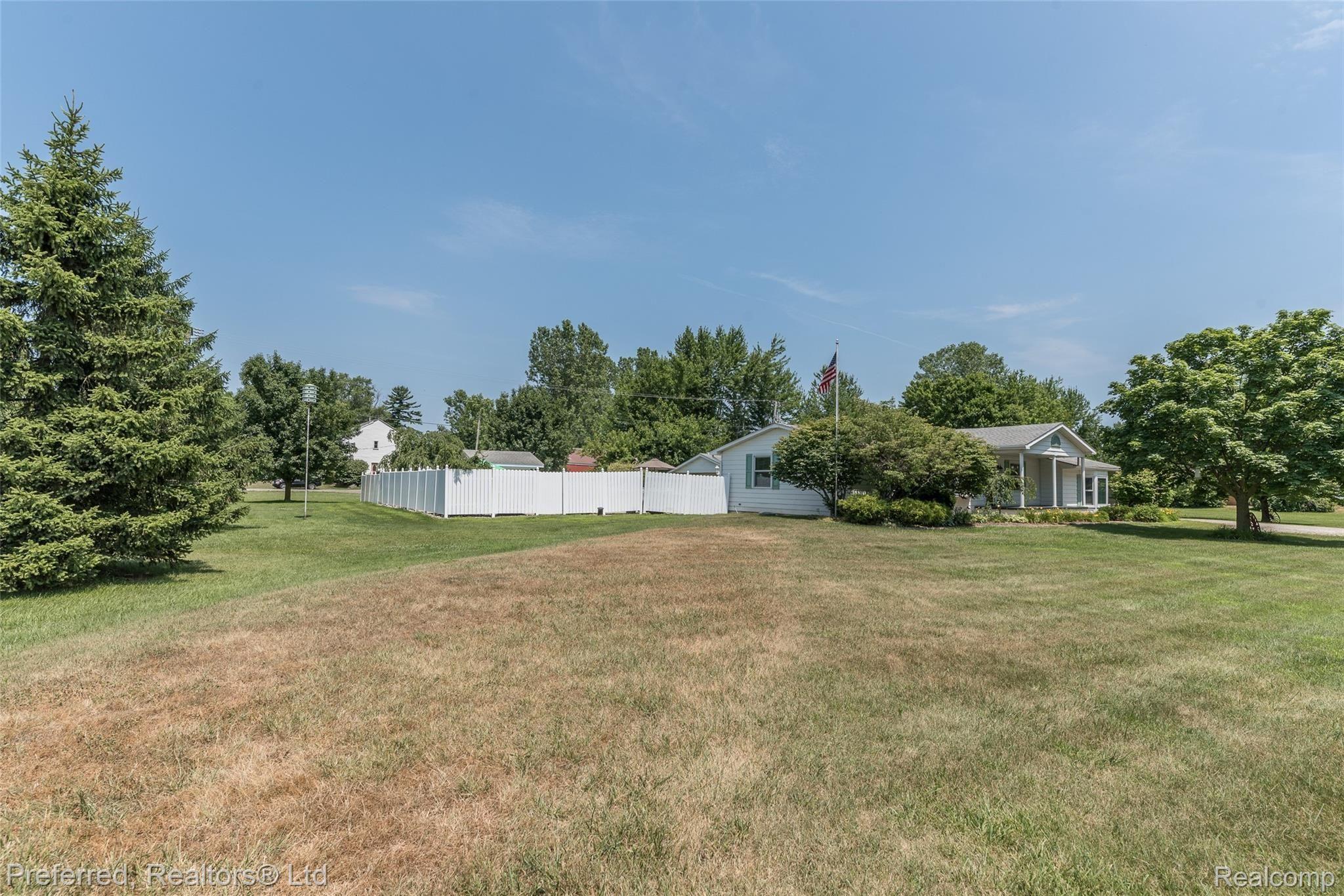 48722 Willis Road Belleville, MI 48111 - Photo 21 of 35 DSC_7056.jpg