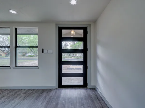 $529,900 | 1513 Cloverleaf Drive, Austin, TX 78723