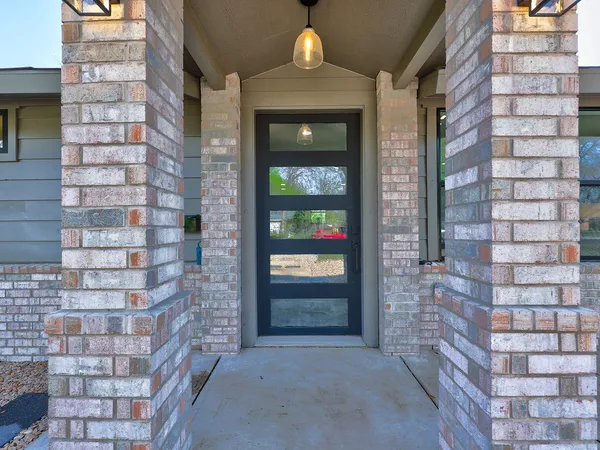 $529,900 | 1513 Cloverleaf Drive, Austin, TX 78723