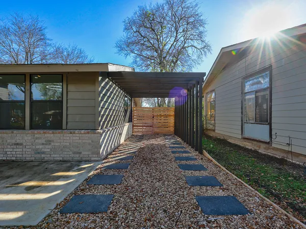 $529,900 | 1513 Cloverleaf Drive, Austin, TX 78723