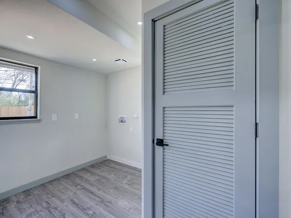 $529,900 | 1513 Cloverleaf Drive, Austin, TX 78723