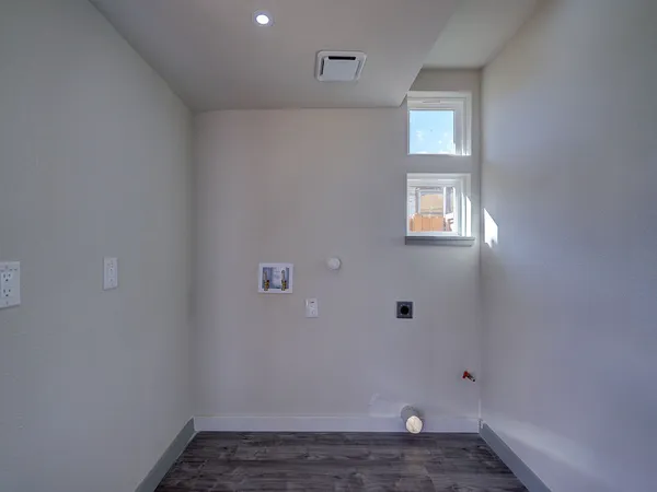 $529,900 | 1513 Cloverleaf Drive, Austin, TX 78723