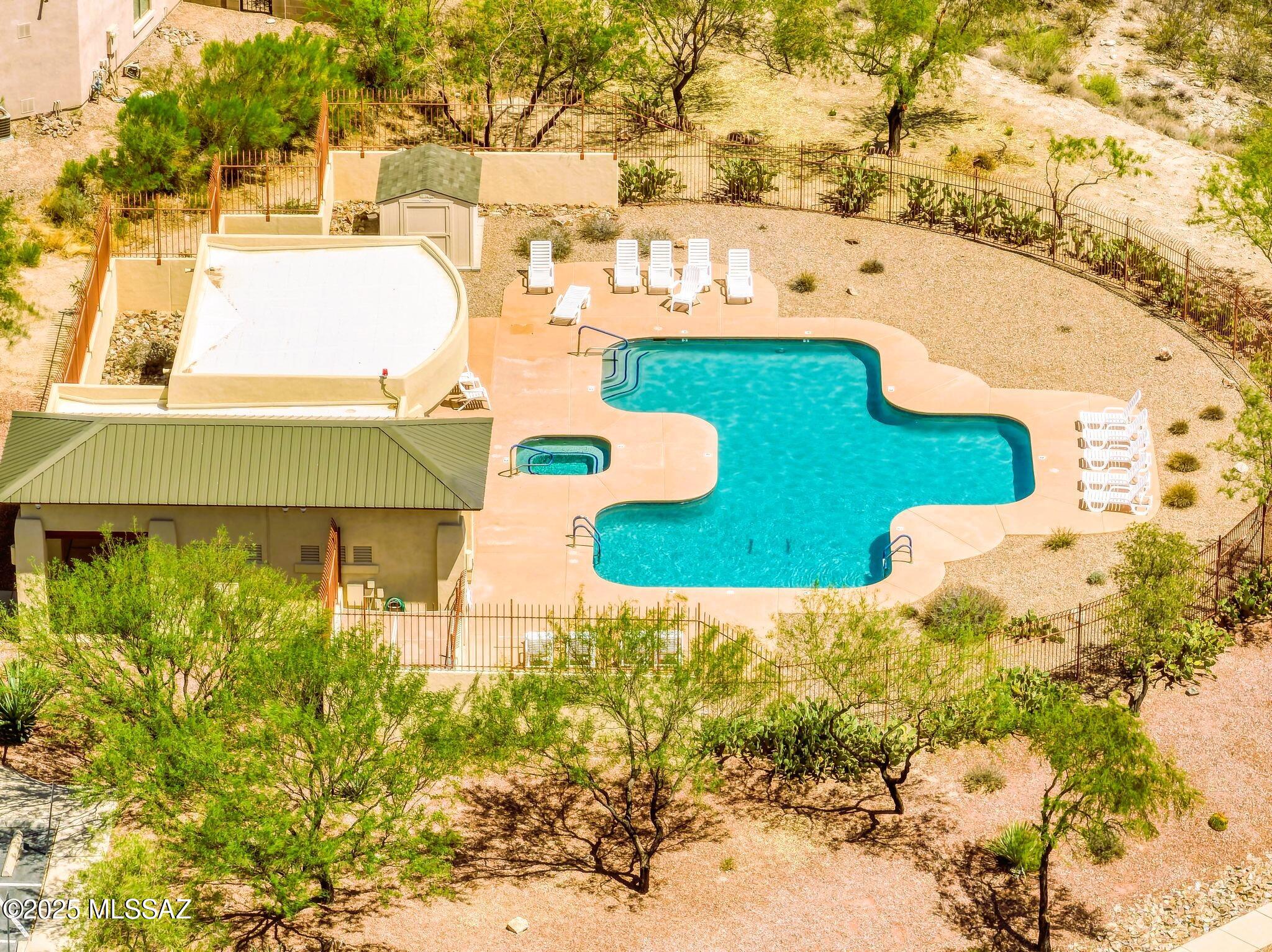 10612 South Blackhawk Ridge Place Vail, AZ 85641 - Photo 3 of 40 4-Community Pool-Hot Tub