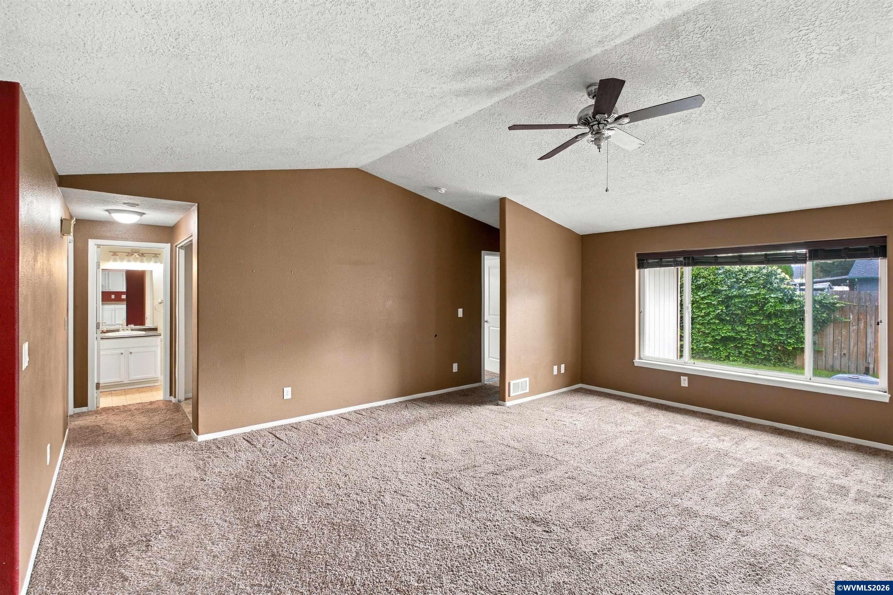 1840 Chemawa Road Northeast Keizer, OR 97303 - Photo 2 of 26 Gallery Image 2