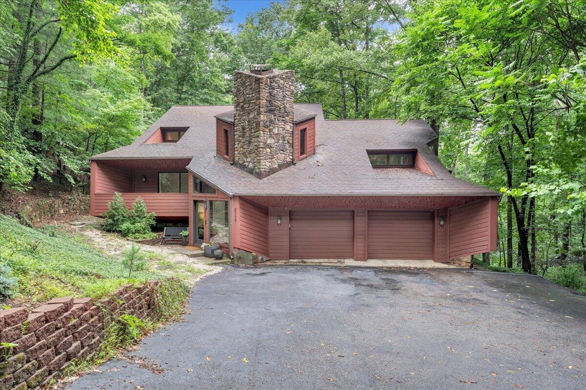 6227 Saddleridge Road Roanoke, VA 24018 - Photo 1 of 86 01-MIB08828-R5
