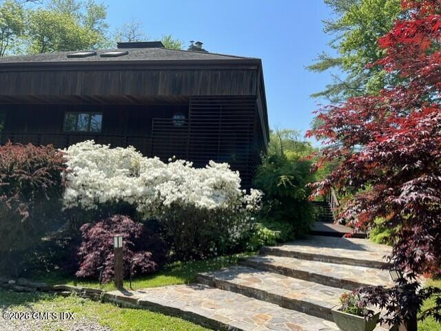 198 East Middle Patent Road Greenwich, CT 06831 - Photo 5 of 48 Beautiful Flowers