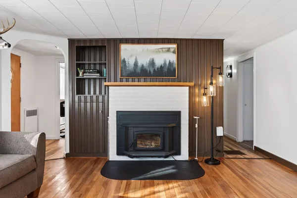 $310,000 | 4 Thurlow Avenue, Paris, ME 04281