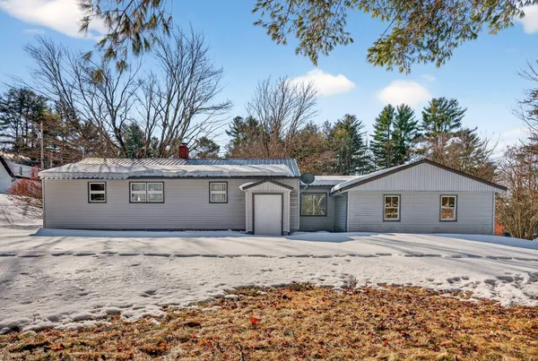 $310,000 | 4 Thurlow Avenue, Paris, ME 04281