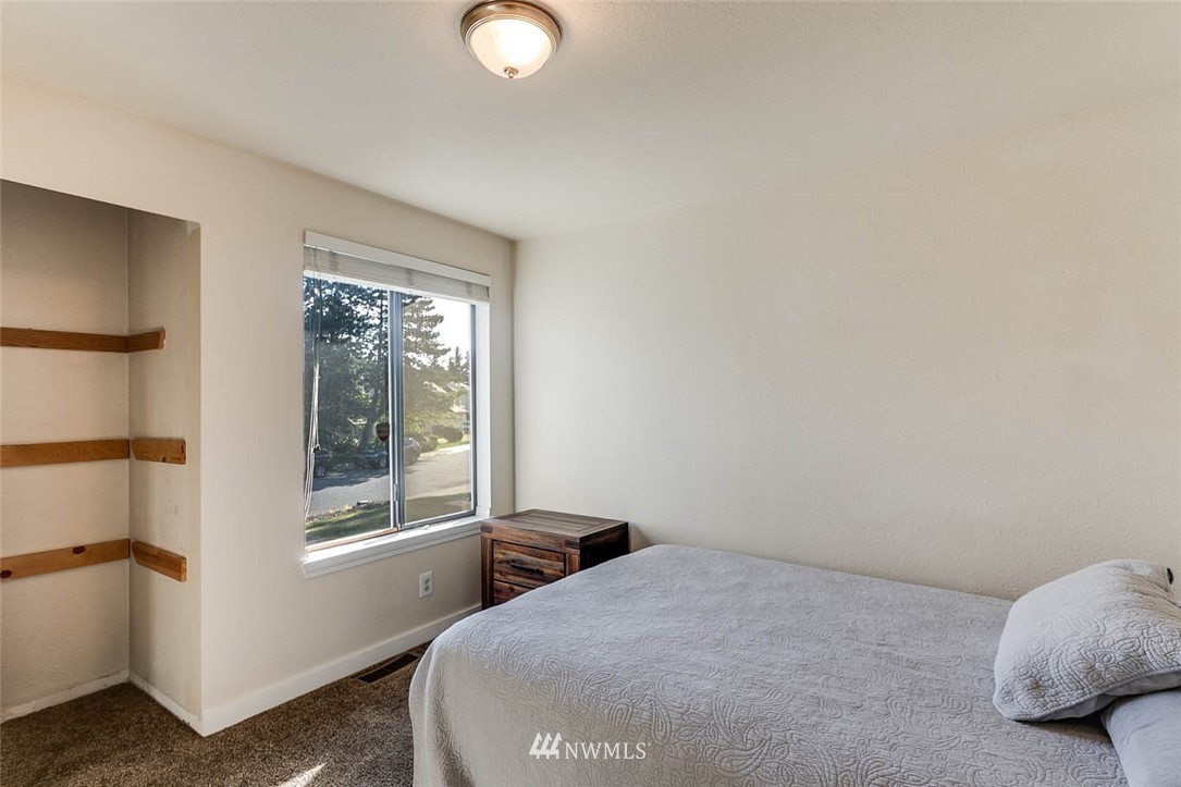 14019 Southeast 158th Street Renton, WA 98058 - Photo 14 of 24 Gallery Image 14