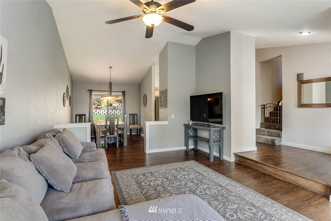 14019 Southeast 158th Street Renton, WA 98058 - Photo 7 of 24 Gallery Image 7