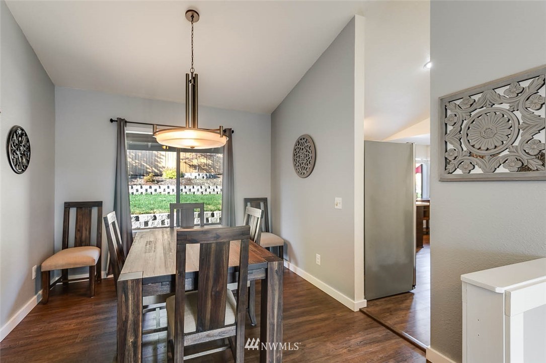 14019 Southeast 158th Street Renton, WA 98058 - Photo 8 of 24 Gallery Image 8