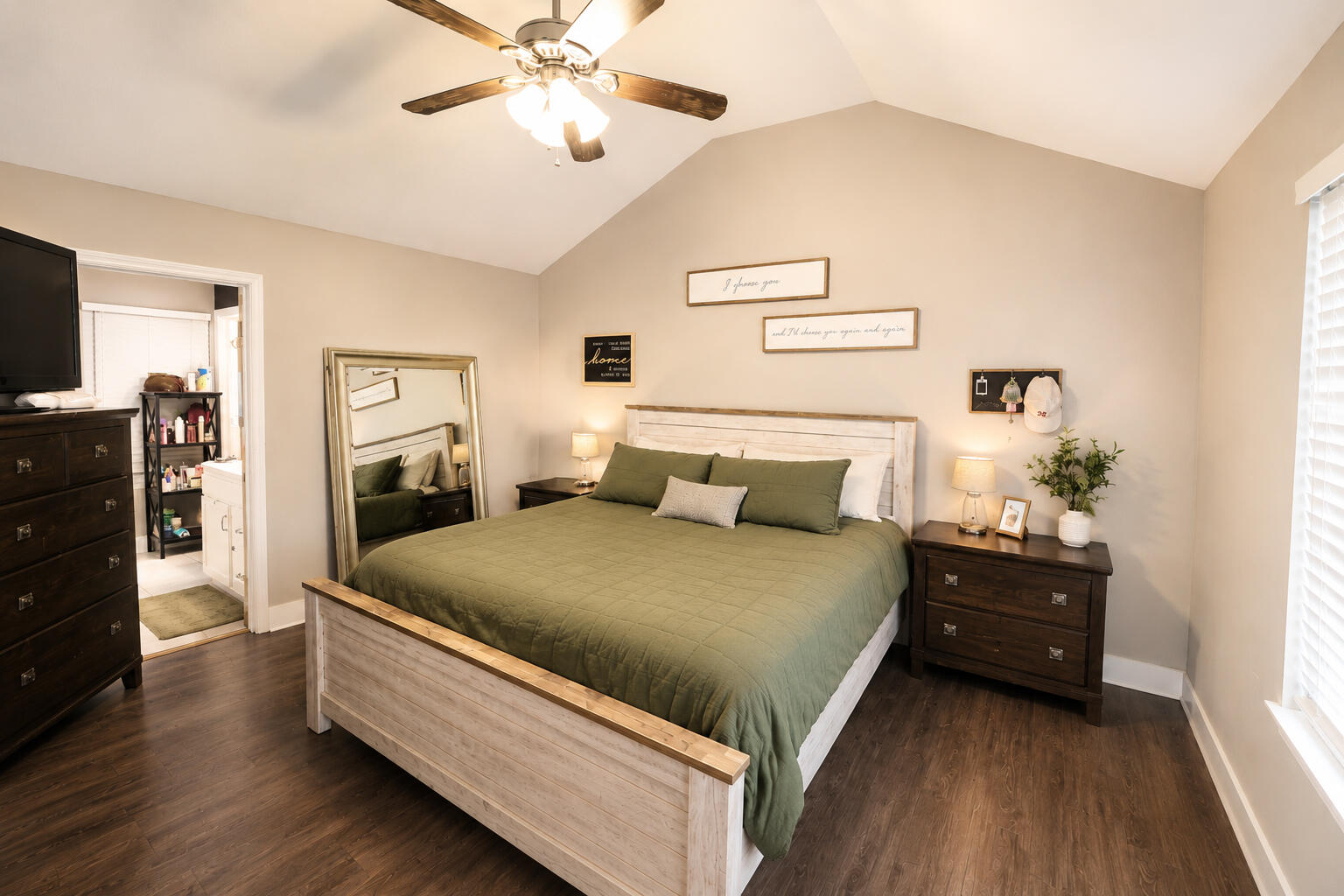 411 Hotwater Road Soddy-Daisy, TN 37379 - Photo 8 of 16 Photo 25 05 2026 21 18 35 55