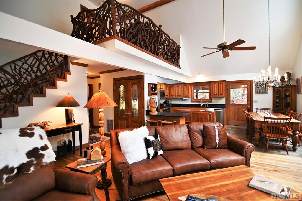 142 Hidden Springs Road Highlands, NC 28741 - Photo 9 of 26 Gallery Image 9