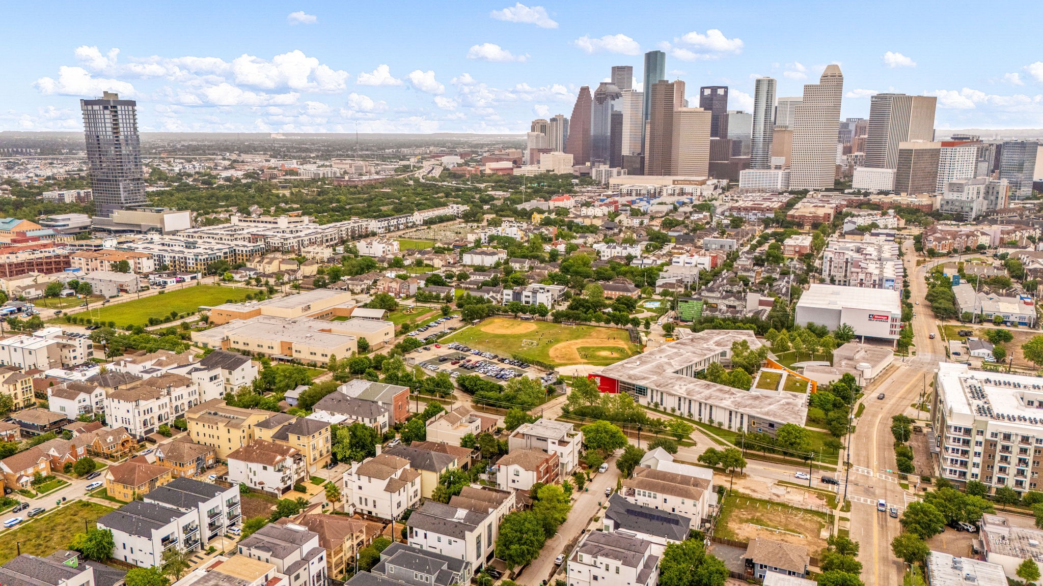 310 West Bell Street Houston, TX 77019 - Photo 43 of 44