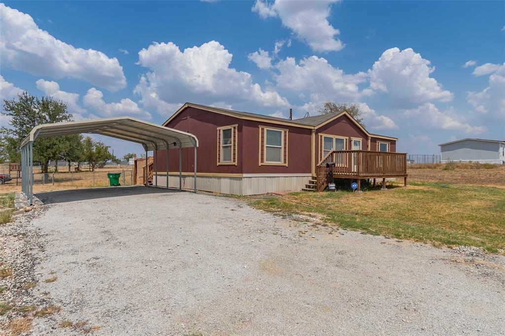 181 Sondra Lin Boulevard Decatur, TX 76234 - Photo 2 of 24 Gallery Image 2
