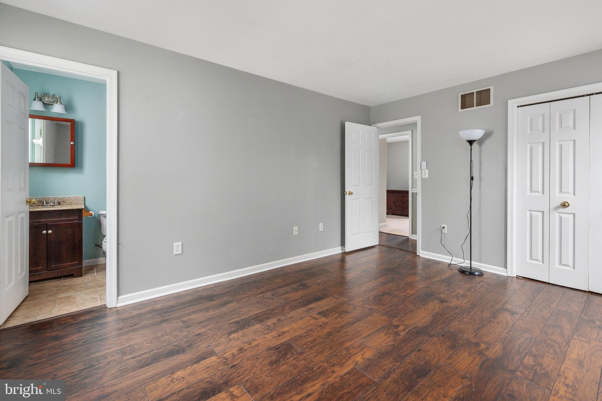 971 11th Street Pasadena, MD 21122 - Photo 17 of 39