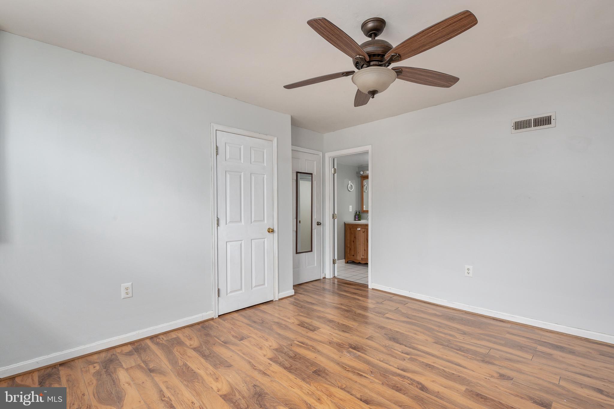 971 11th Street Pasadena, MD 21122 - Photo 23 of 39