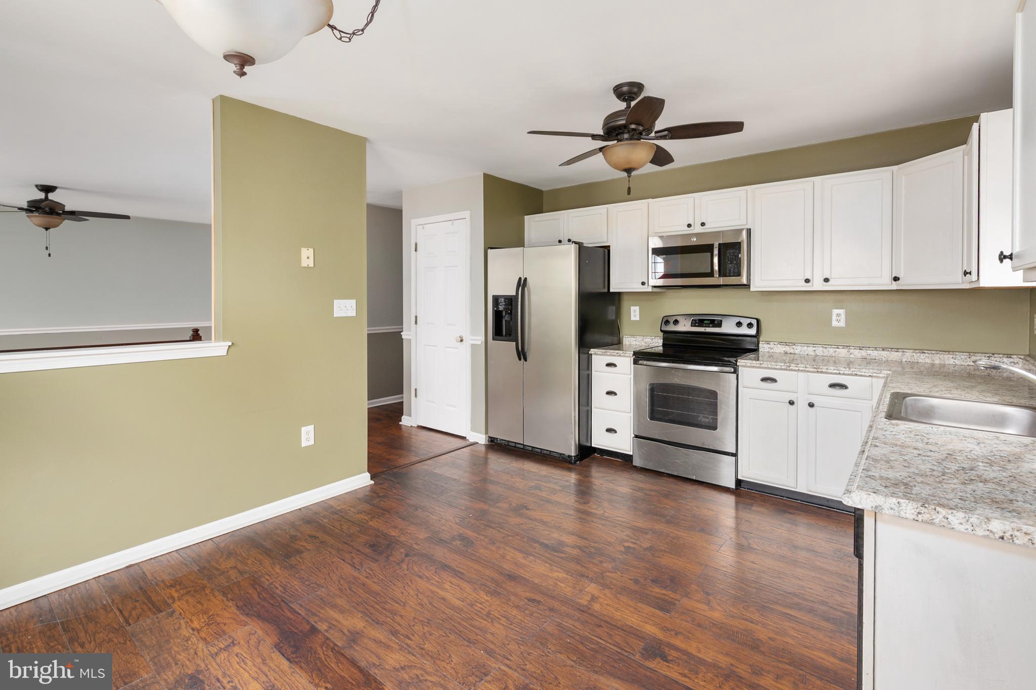 971 11th Street Pasadena, MD 21122 - Photo 10 of 39