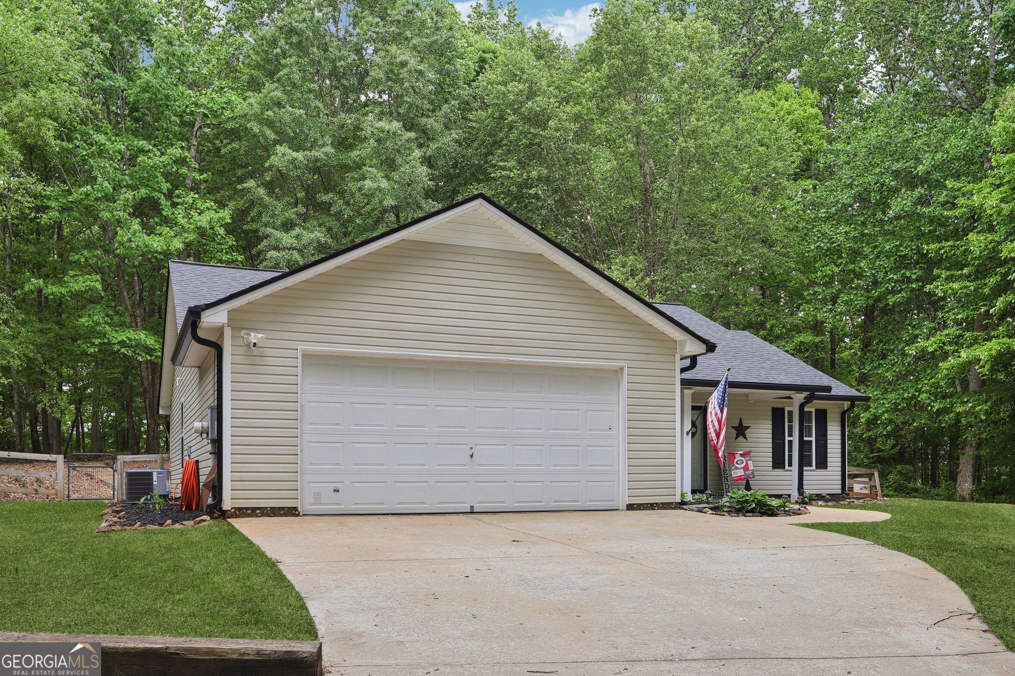 271 Pete Davis Road Newnan, GA 30263 - Photo 3 of 46