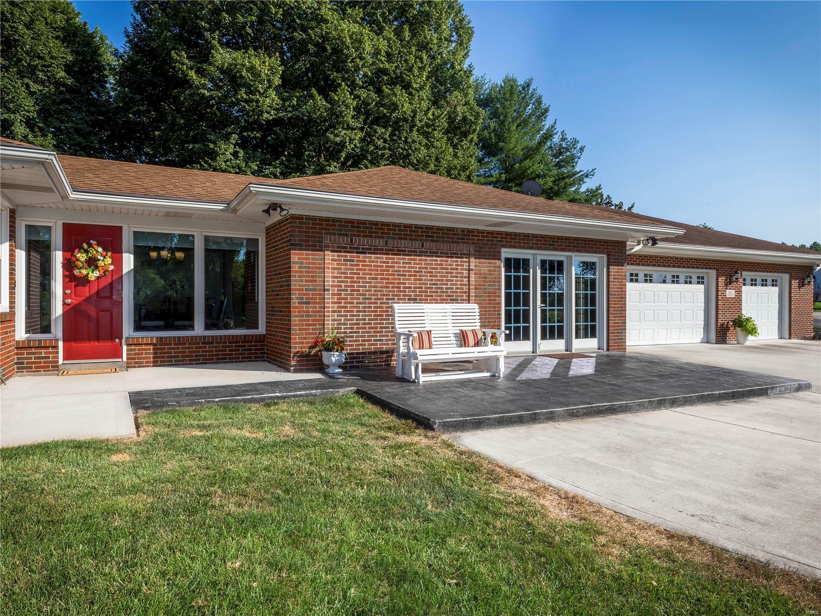 3932 Raymond Road Edwardsville, IL 62025 - Photo 4 of 39