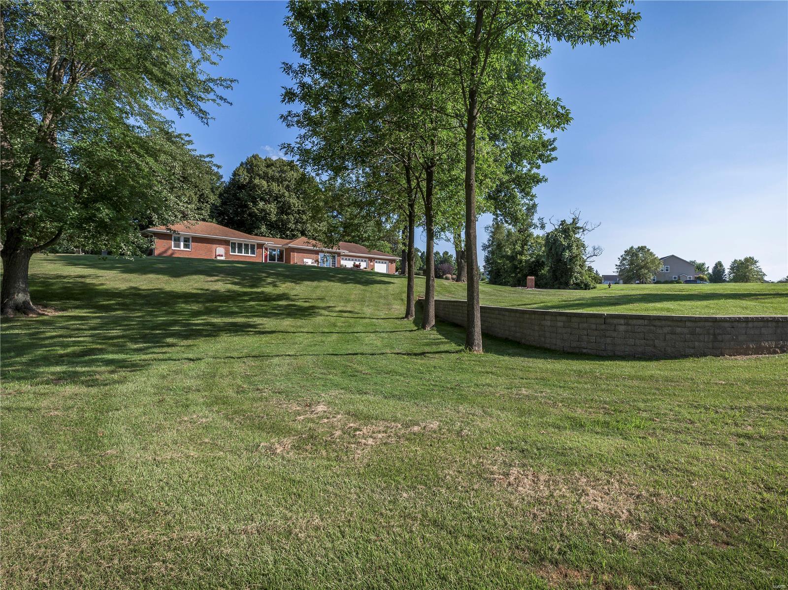 3932 Raymond Road Edwardsville, IL 62025 - Photo 5 of 39