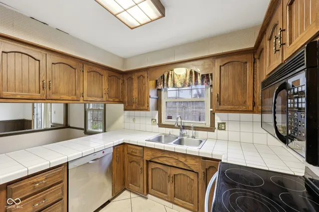 $399,900 | 117 Meadow Lane, Fishers, IN 46038