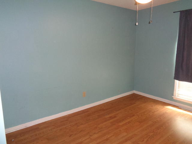 110 Towne Square Road Summerville, SC 29485 - Photo 22 of 27 Guest Room 2