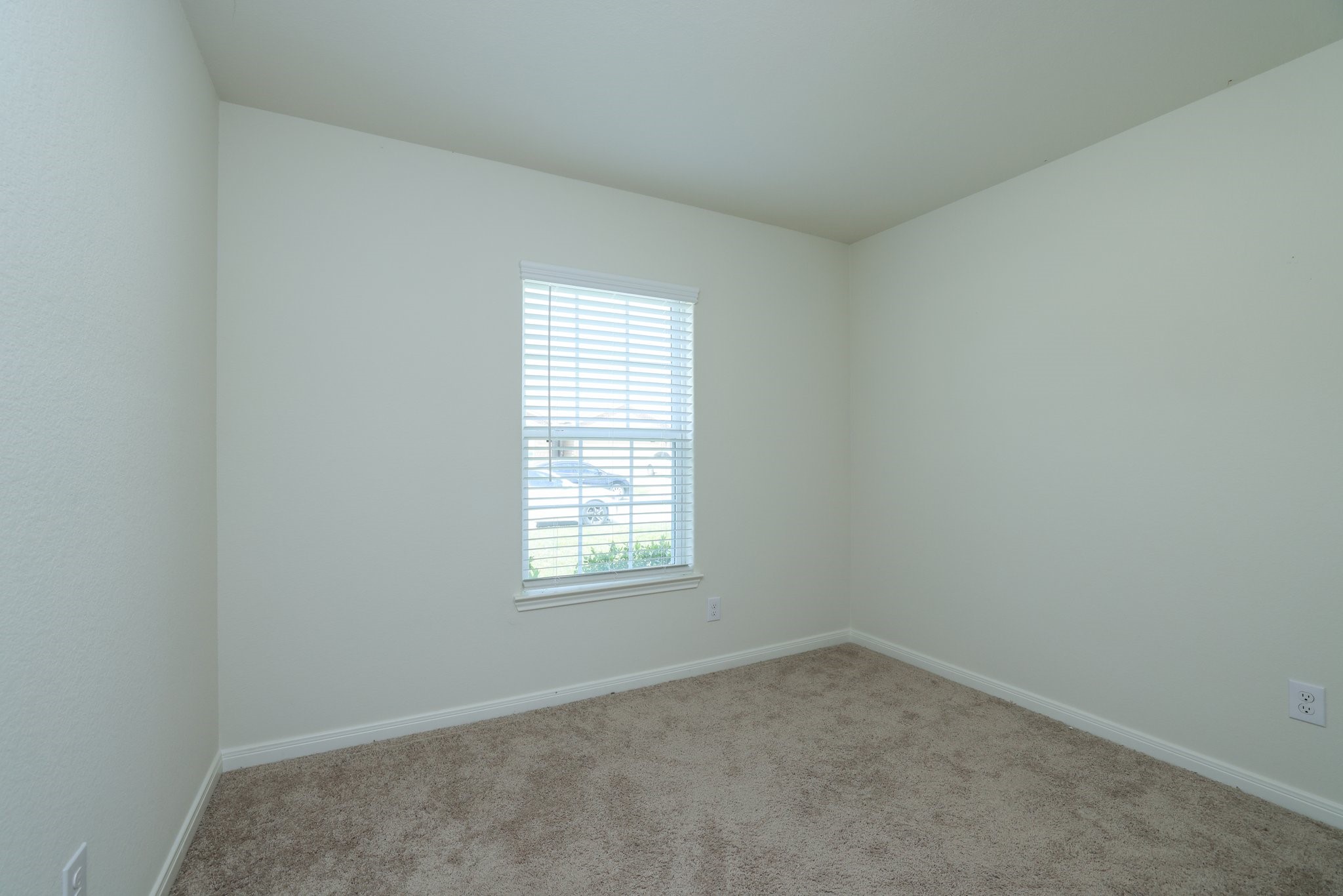 20914 Solstice Point Drive Hockley, TX 77447 - Photo 22 of 27 an empty room with a window