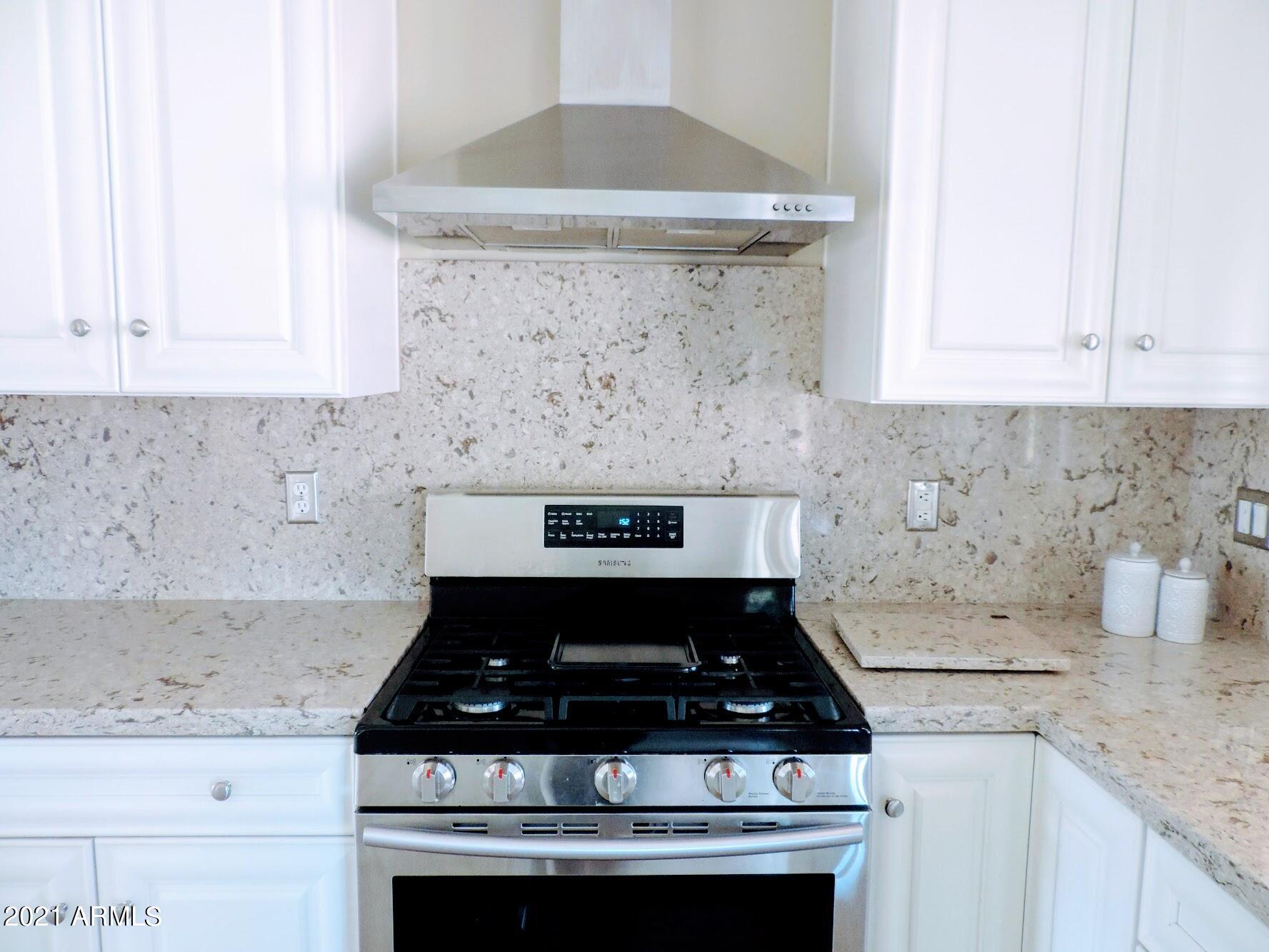 6710 West Del Rio Street Chandler, AZ 85226 - Photo 5 of 33 Bell Hood and Gas Range