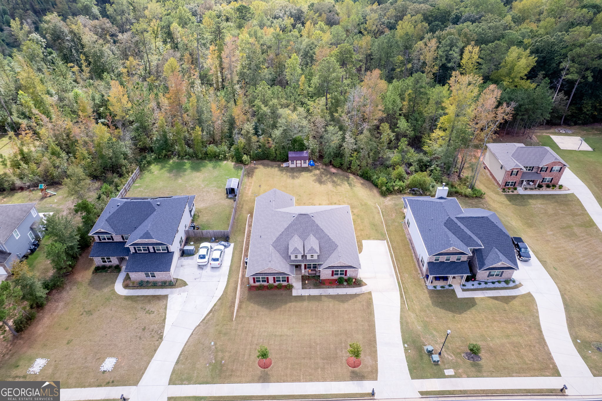 1833 Abbey Road Griffin, GA 30223 - Photo 4 of 38