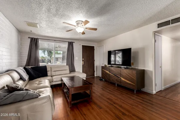 $359,900 | 3474 East Delcoa Drive, Phoenix, AZ 85032