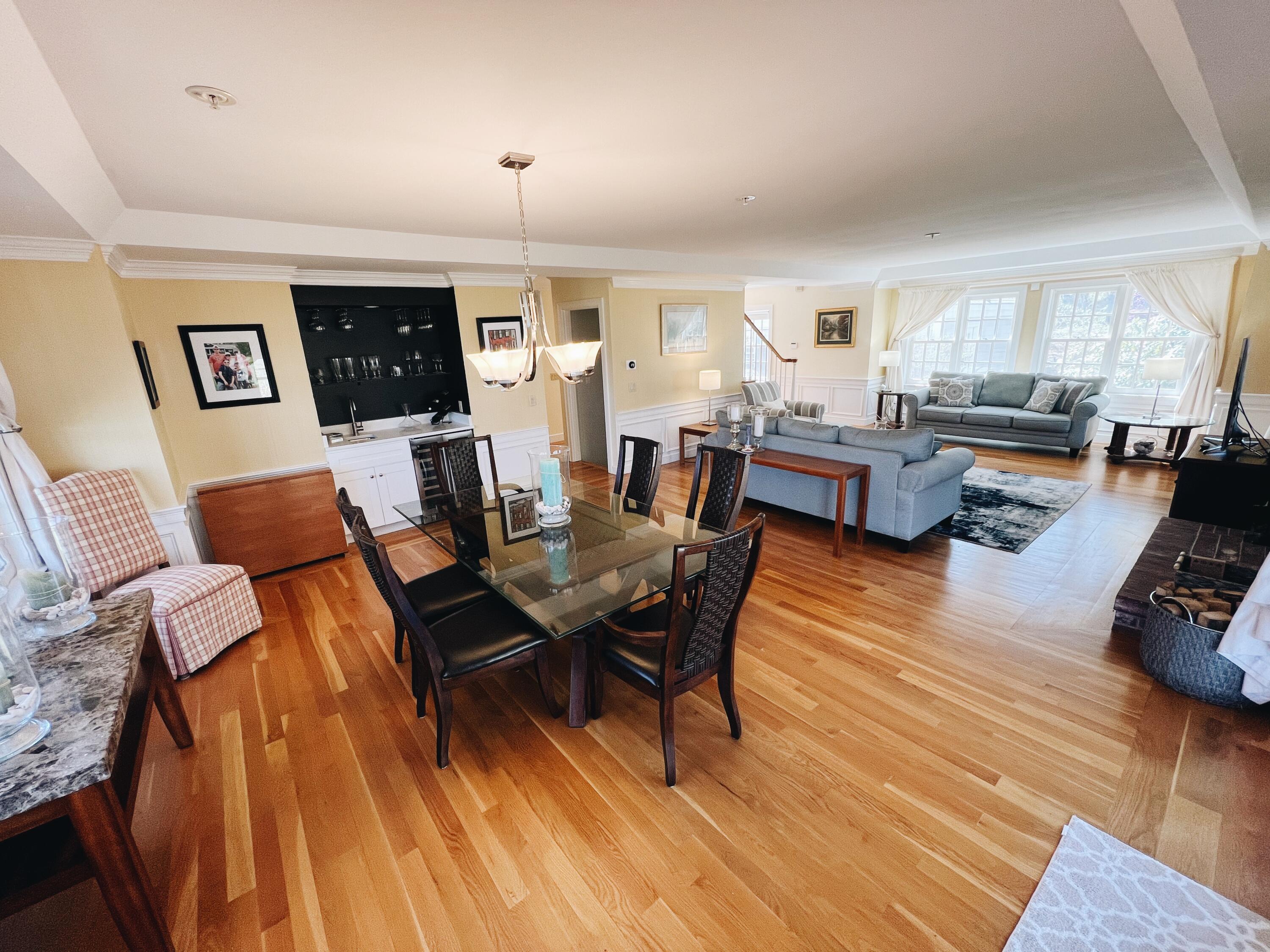 209 Dun Robin Road Mashpee, MA 02649 - Photo 5 of 25 IMG_0937_VSCO