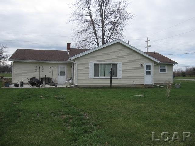 2216 East Carleton Road Adrian, MI 49221 - Photo 14 of 15 Back View