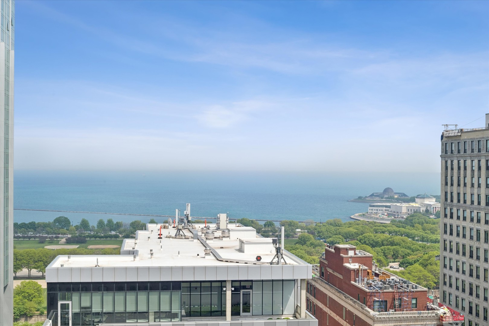 40 East 9th Street, Unit 1616 Chicago, IL 60605 - Photo 26 of 33