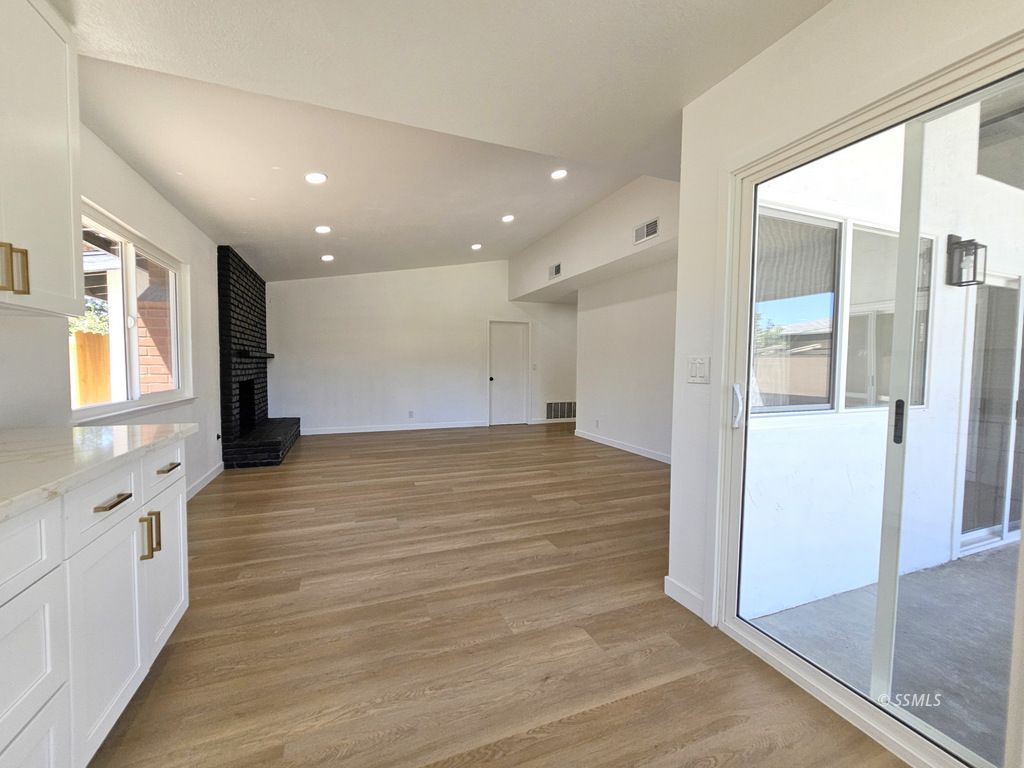 611 West Felspar Avenue Ridgecrest, CA 93555 - Photo 11 of 36
