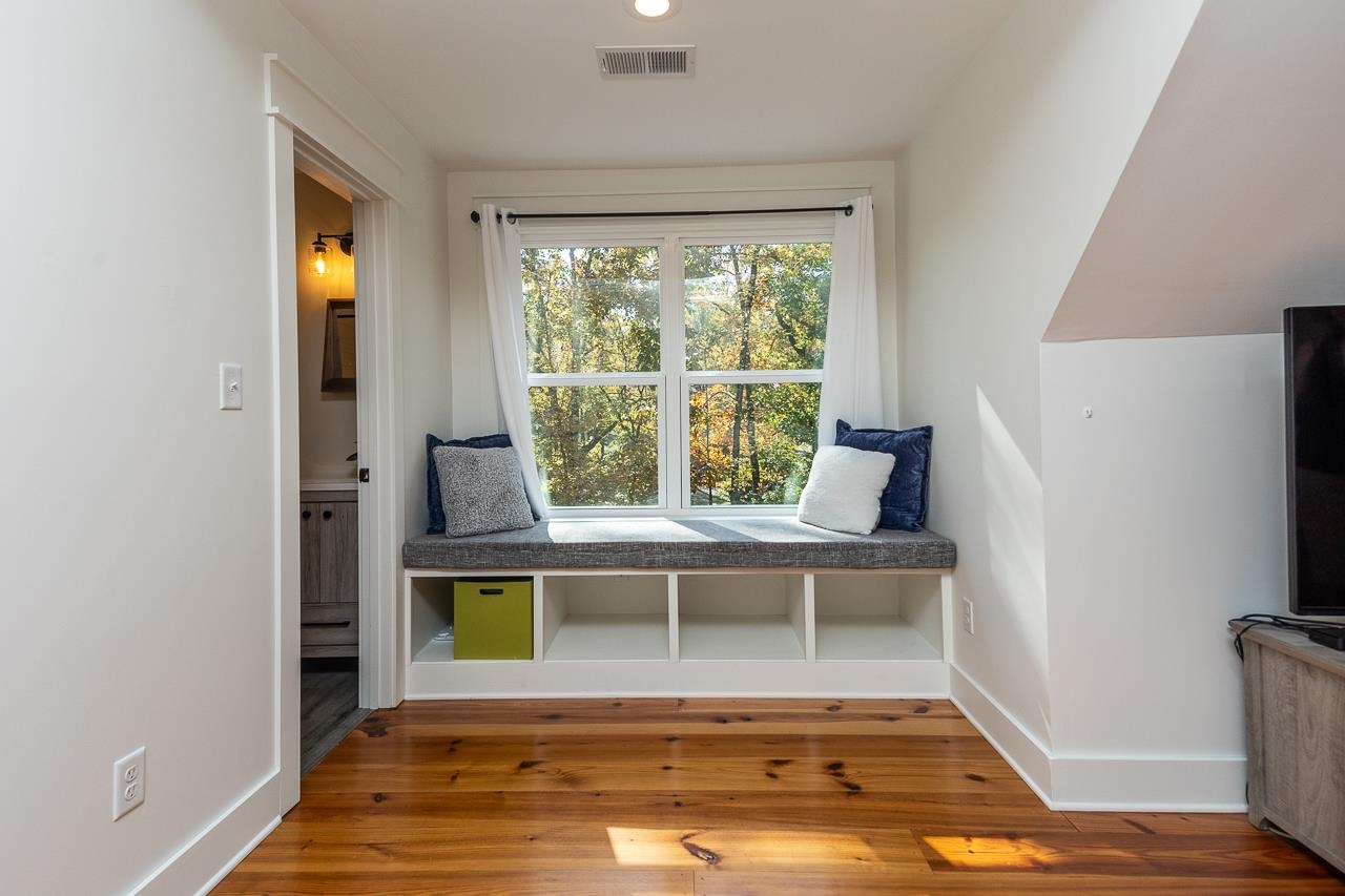 570 Wildwood Road Eads, TN 38028 - Photo 21 of 38 a view of a living room and bathroom