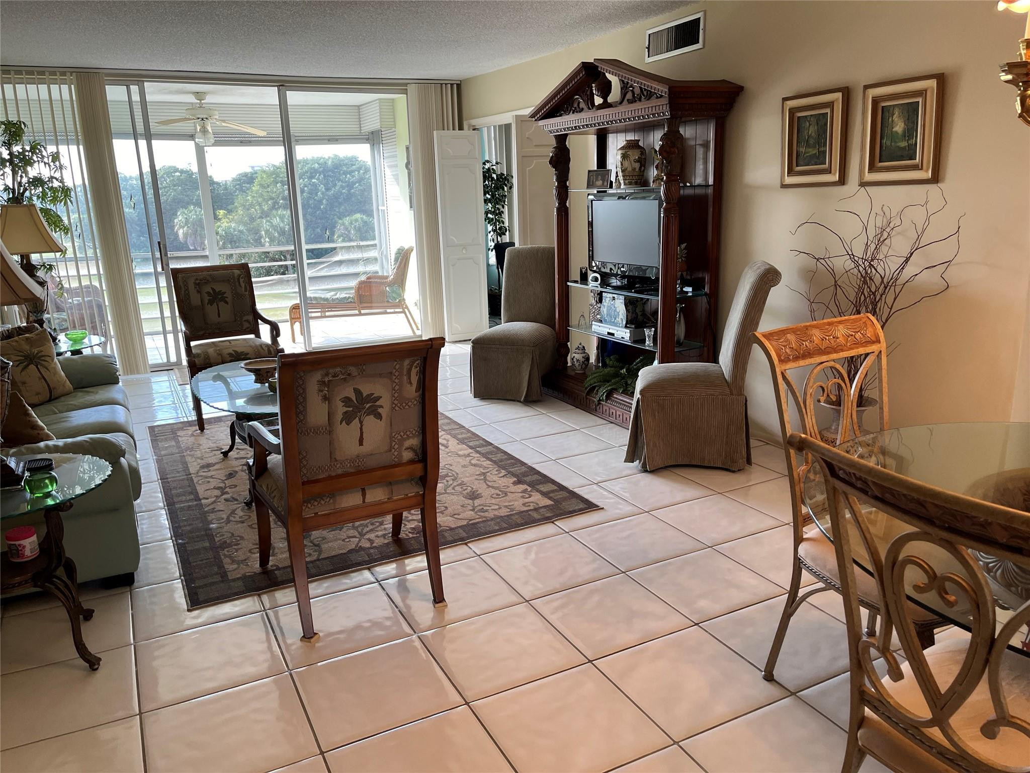 2671 South Course Drive, Unit 403 Pompano Beach, FL 33069 - Photo 2 of 28 Photo 2