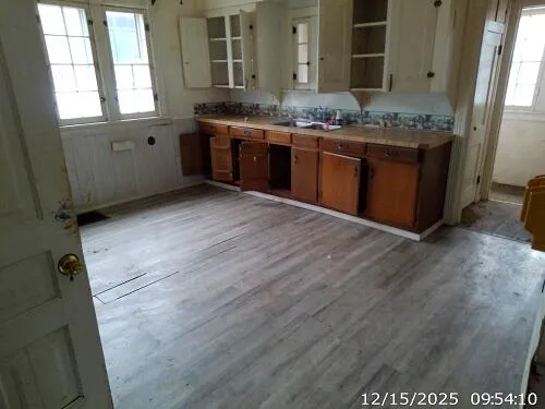 $69,900 | 418 East Church Street, Adrian, MI 49221