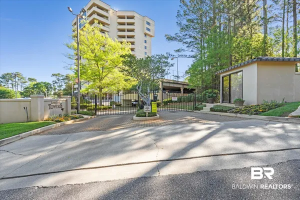 $379,000 | 100 Tower Drive, Unit 203, Daphne, AL 36526