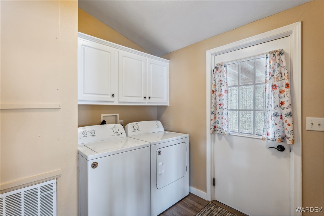 1545 East El Rodeo Road, Unit 84 Fort Mohave, AZ 86426 - Photo 17 of 67 Laundry