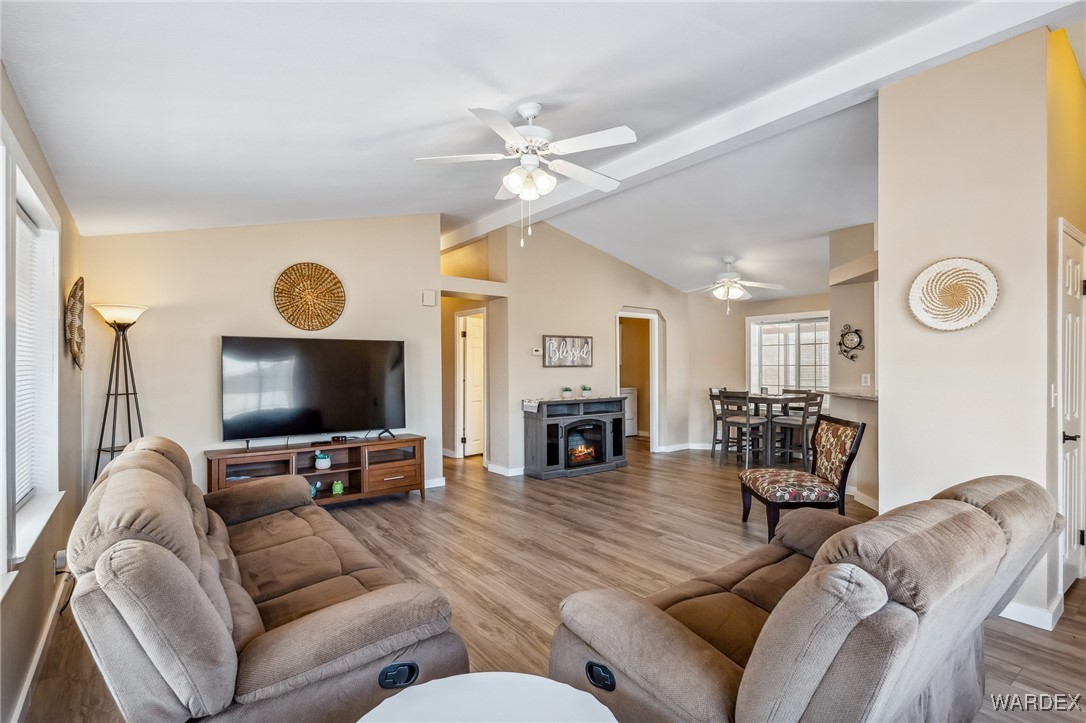 1545 East El Rodeo Road, Unit 84 Fort Mohave, AZ 86426 - Photo 6 of 67 Living Room