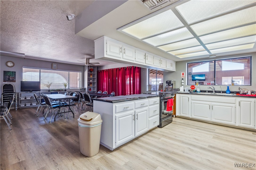 1545 East El Rodeo Road, Unit 84 Fort Mohave, AZ 86426 - Photo 64 of 67 Kitchen